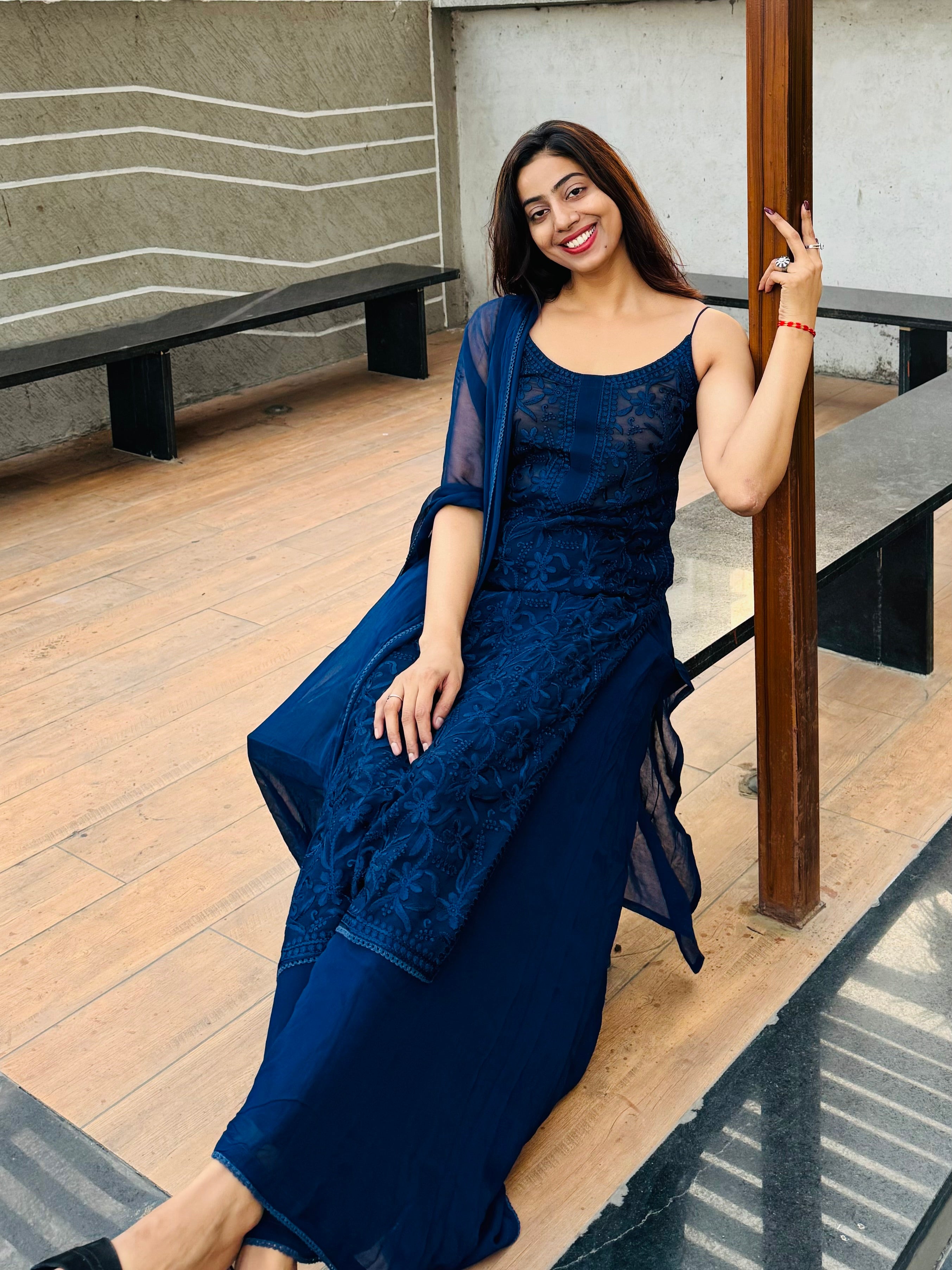 Aradhya navy blue suit set